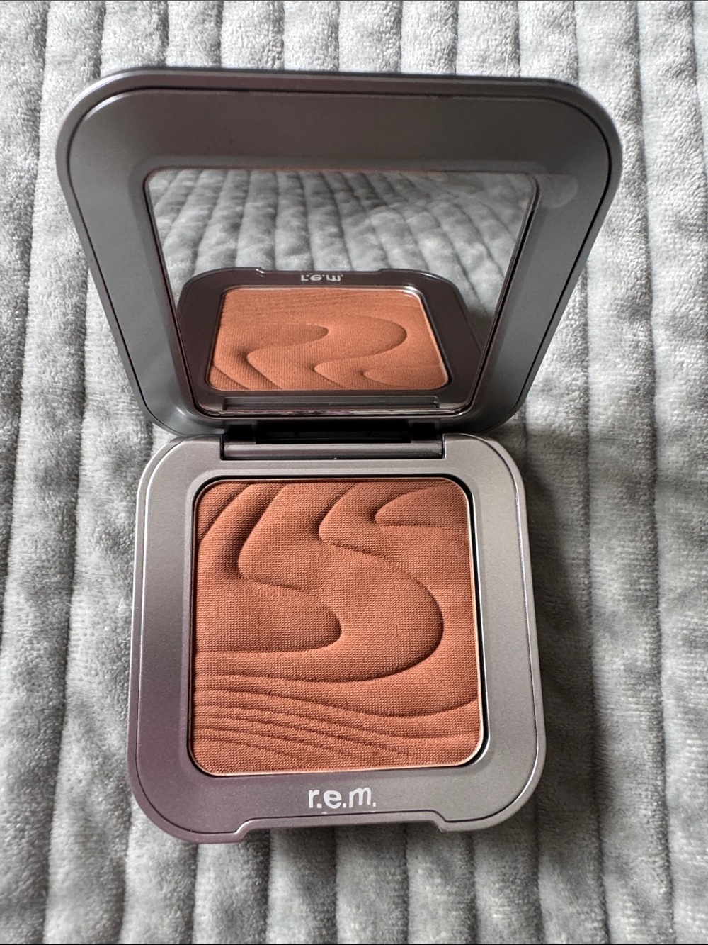 NEW in Box R.E.M. Beauty Bronzer - Blazed